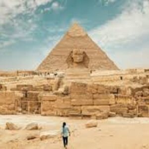 Pyramids & Old Egyptian Museum From Hurghada By Bus