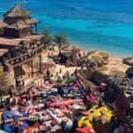 Private transfer to (Farsha cafe) and back1