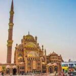 Private transfer to (Old Town – Old Market) and back1